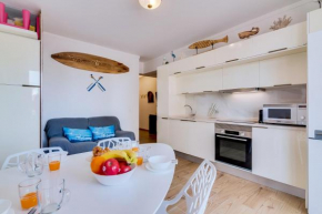 Noah House, 2 bdr apartment with sea view